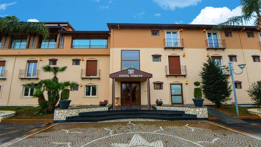 Hotel Tempio لاغو باتريا المظهر الخارجي الصورة