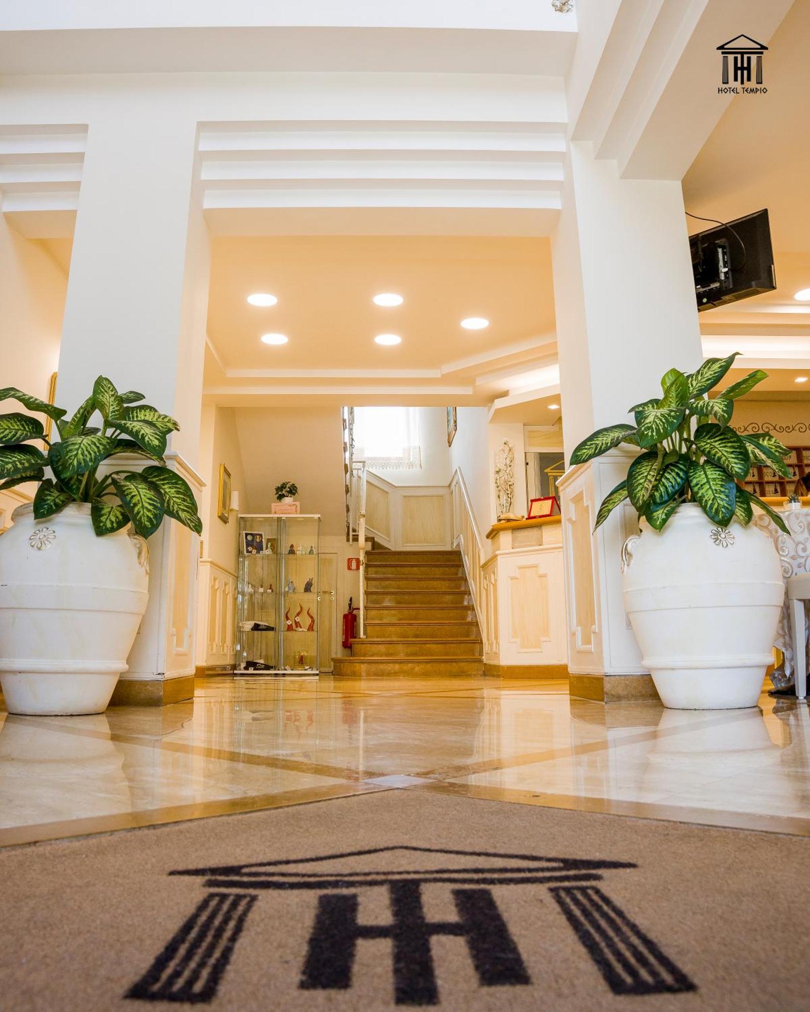 Hotel Tempio لاغو باتريا المظهر الخارجي الصورة